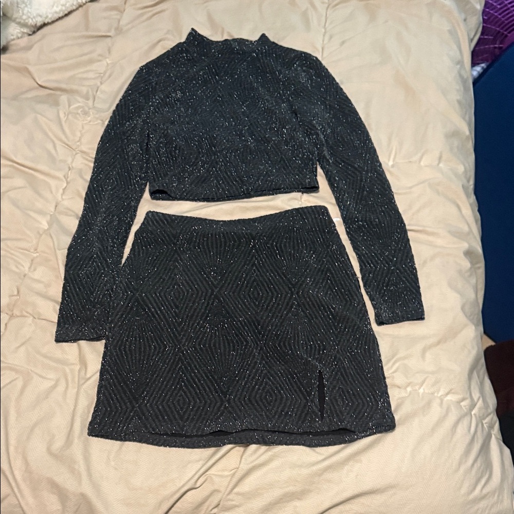 Elegant black shimmering Shirt and Skirt Set